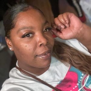 Meet your Posher, Ronquila